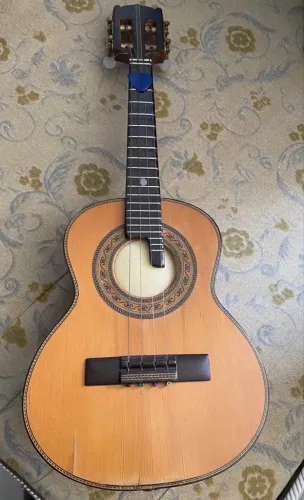 Vendo cavaquinho Carlinhos luthier