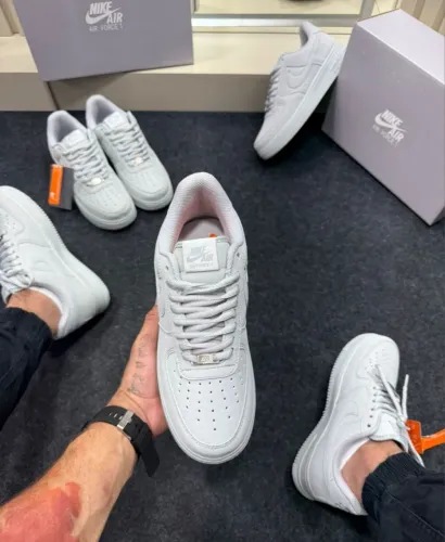 AIR FORCE ONE BRANCO