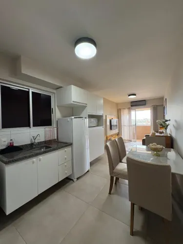 Apto. todo mobiliado (Próximo ao Shopping)