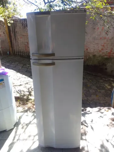 Geladeira electrolux duplex 340 litros