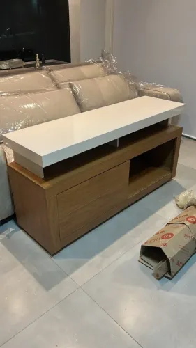 Rack MDF com rodinhas