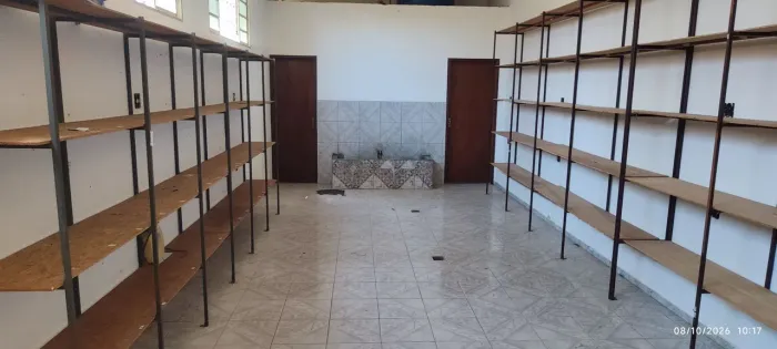 Alugo para depósito