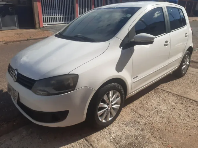 Volkswagen Fox 1.6 MI Total Flex 8V 5P 2011