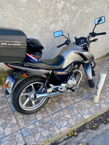 Vendo ou troco por carro da mesma tabela moto zera nada pra fazer analiso proposta