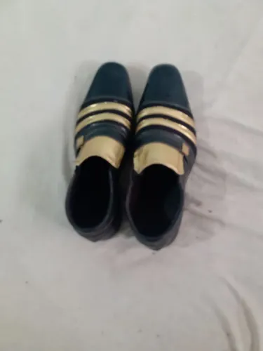 Sapato semi novo social número 40
