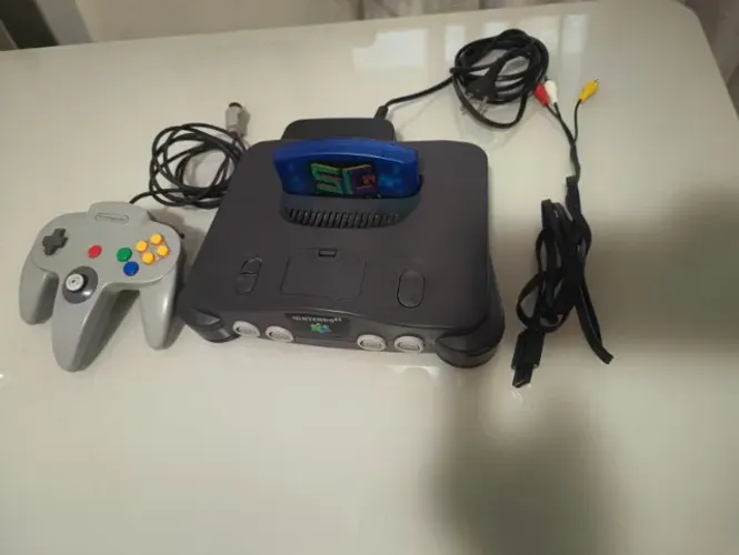 Nintendo 64 AMERICANO NTSC + Everdrive Sc64 127v/220V Preto + CONTROLE