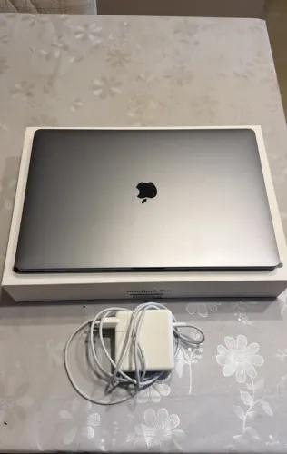MAC BOOK PRO EM PERFEITO ESTADO