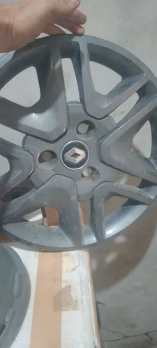Calotas originais kwid