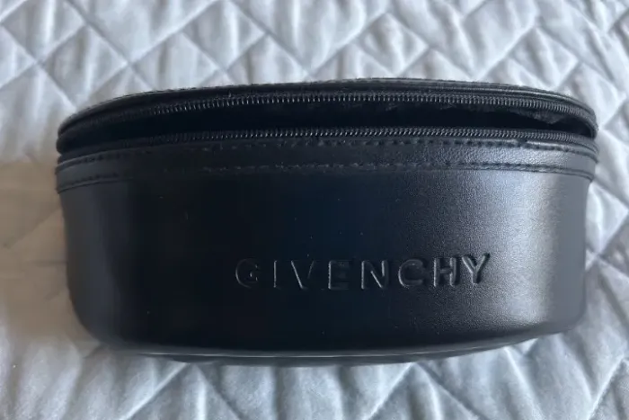 ESTOJO PARA OCULOS GIVENCHY PRETO