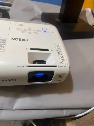 Projetor Epson s27, x36 e x41