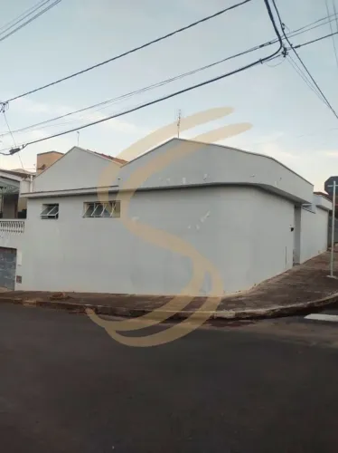 Oportunidade no tradicional bairro São Roque: espaço, conforto e localização