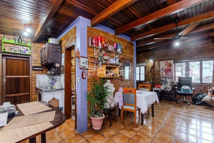 Imóvel para venda possui 92 metros quadrados com 3 quartos em Santana - Porto Alegre - RS
