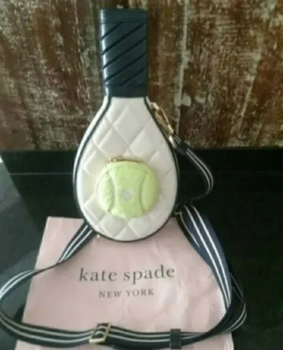 BOLSA TRANSVERSAL GRAND SLAM TENNIS RACKET, MARCA KATE SPADE.