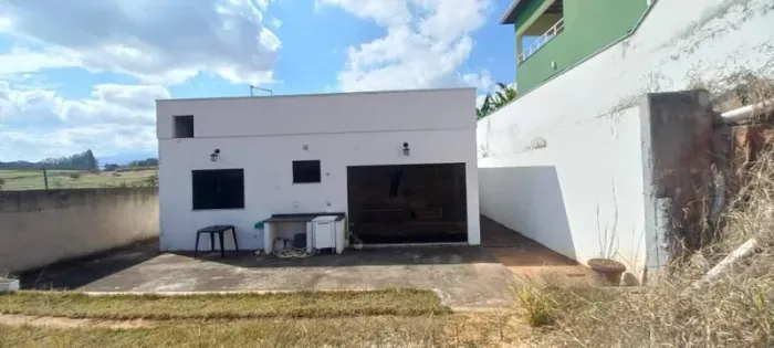 Casa em Condomínio Desocupada 141m² | Cachoeira Paulista-SP | Condomínio Vale do Sol | Ter