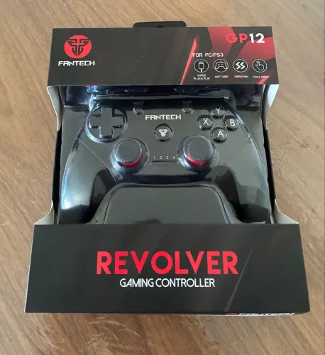 Controle Gamer Fantech GP12 preto 
