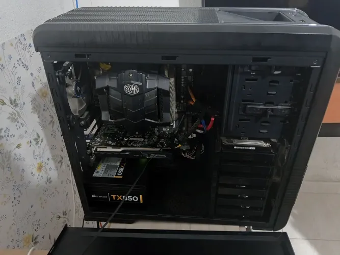 PC gamer em ótimo estado