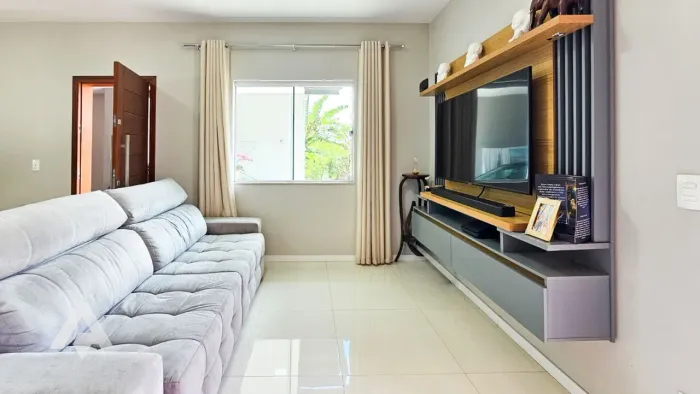 Casa com 3 dormitórios sendo 1 suíte à venda por R$ 1.190,000,00 - Bairro Ribeirão Fresco