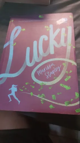 Livro Lucky Marissa Stapley