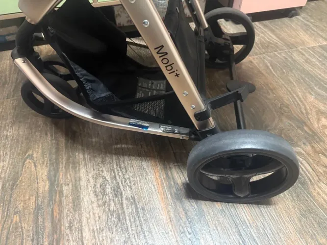 Carrinho de bebê completo 