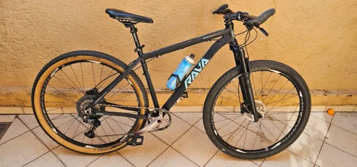BIKE RAVA - ARO 29 - QUADRO TAMANHO 19 - VALOR DE DESAPEGA