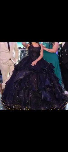 Vestuário debutante dois em um. (Balada e valsa)