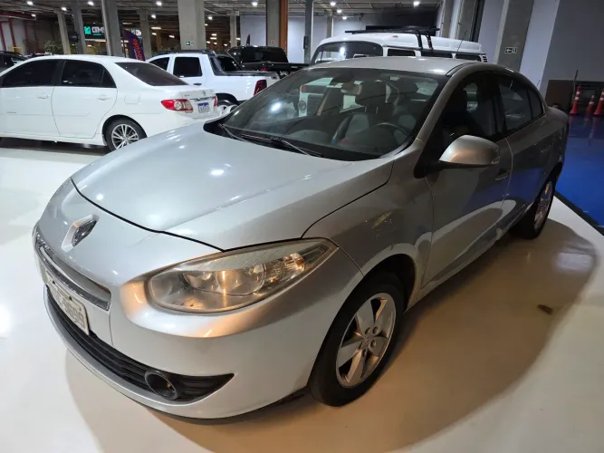 Renault Fluence Sed. Dynamique 2.0 16V Flex Aut. 2012