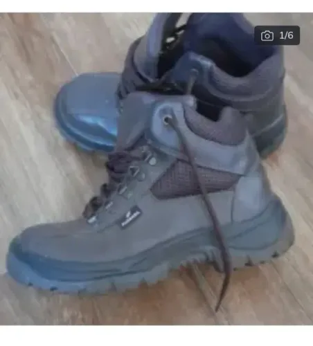 Botas N39 de segurança FUJIWARA WBP couro liso semi nova