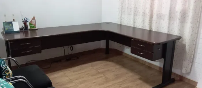 Mesa Escritório em L Grande 2,23x1,82 - Excelente Estado