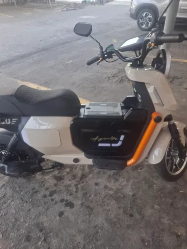 Vendo moto elétrica via Bluetooth funciona so com a tag