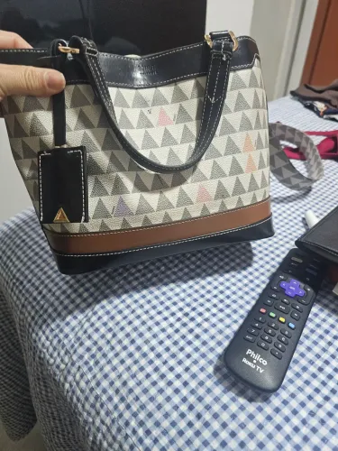 Bolsa shutz semi-nova barata!