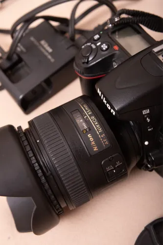 Kit câmera nikon + 85 1.8 g