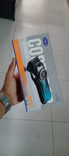 MÁQUINA DE CORTAR CABELO PROFISSIONAL