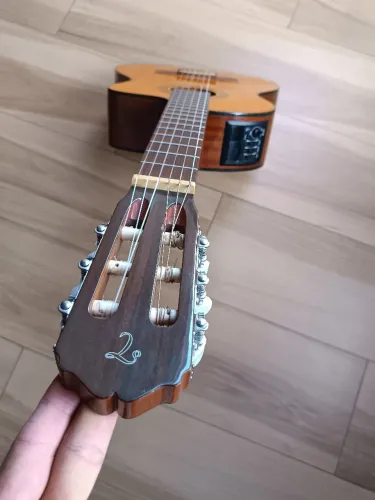 Violão TAKAMINE GC1 CE. Cordas Nylon. Regulado. Bem conservado. Aceito CARTÃO