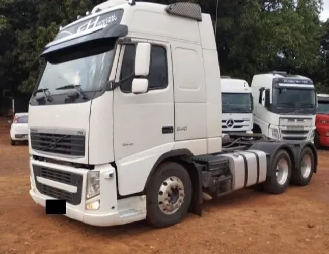 Volvo FH 540 6x4 ano 2014 - Entrada 38mil