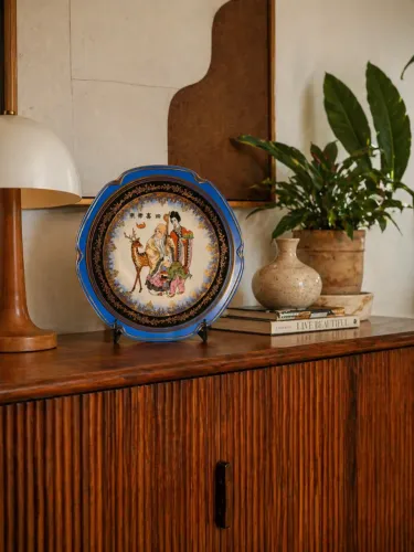 Prato Decorativo Oriental Em Porcelana Mauá - Prato Fundo Branco, Azul E Dourado 