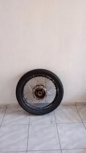 Vendo aro Mônaco com pneus em estado de novo . Valor 600