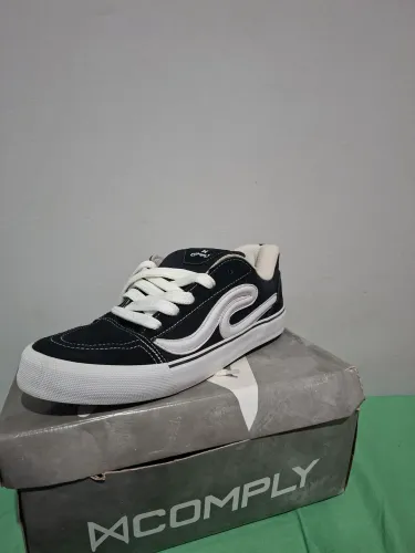 TÊNIS COMPLY ESTILO VANS SKUL