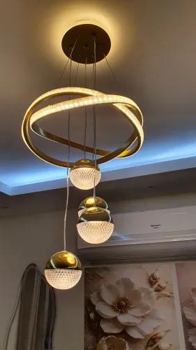 Vendo lustre em led com 3 tons de iluminação e controle remoto