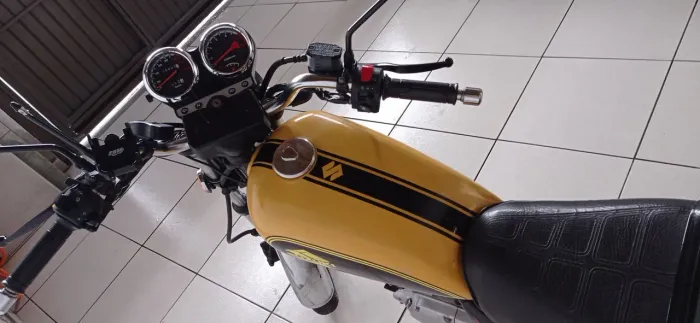 Vendo ou troco Suzuki Intruder 125