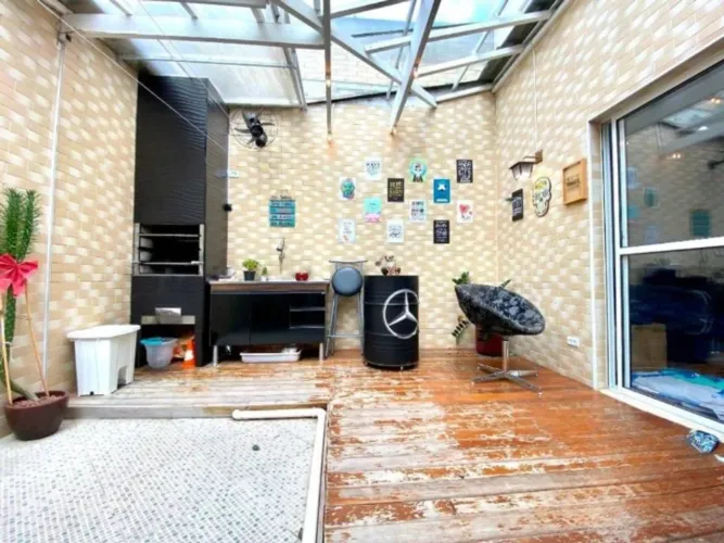 Casa de Condominio com 3 Quartos no Sítio da Figueira.