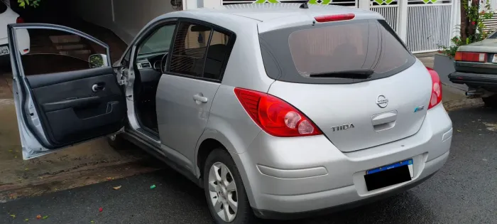 Nissan Tiida S 1.8/1.8 Flex 16V Mec. 2009