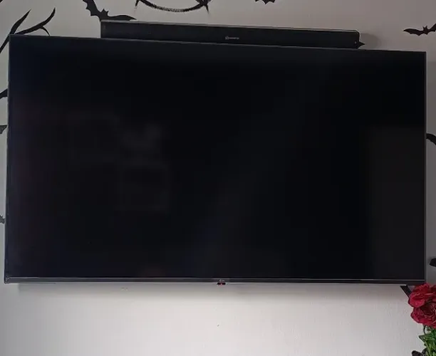 Smart TV LG 55" 4K UHD | Estado Impecável