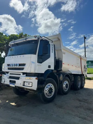 VENDO CAÇAMBA IVECO TRAKKER