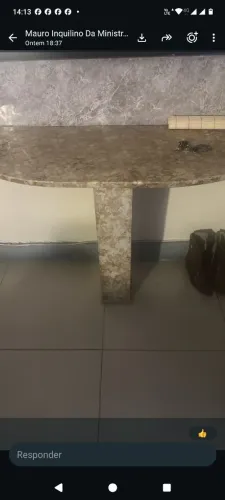 vende se ,mesa Aparador lindo ,toda em em mármore baratisso,decorativo fino