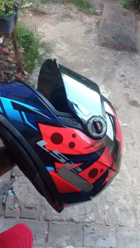 Vendo capacete LS2 TRIBAL