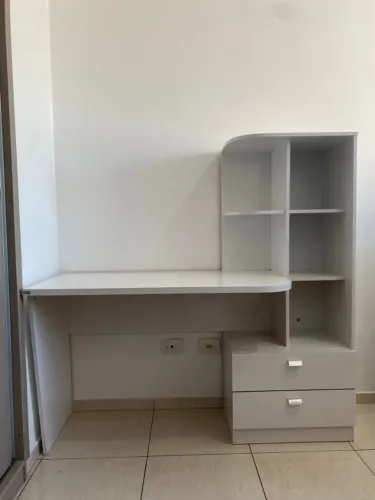 Escrivaninha / Mesa para computador
