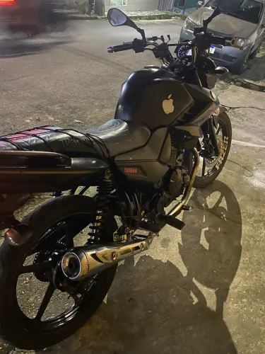 Moto Fz150