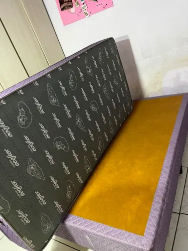 Cama de solteiro box