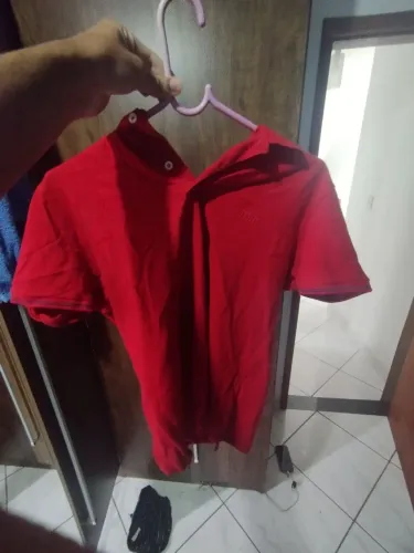 Camiseta polo vermelho 