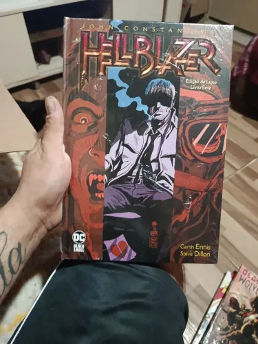 Hq Hellblazer - Edição De Luxo Vol. 7 (lacrada)